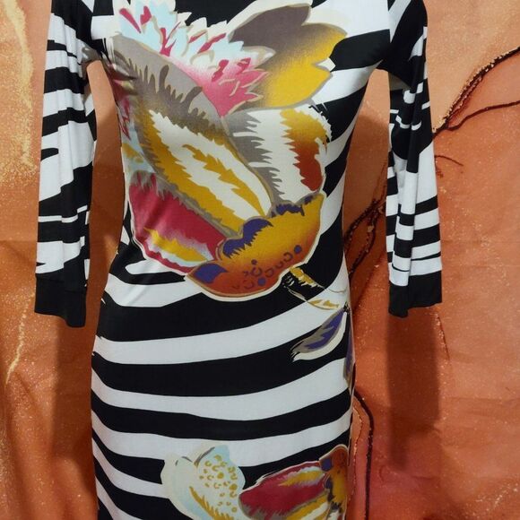 * * ANALILI CASUAL JERSEY KNIT (I believe).  Tight fit.  Fully lined. - Picture 7 of 8